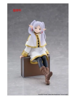 Taito Desktop Cute Frieren Beyond Journey's End Frieren Trunk Case Version